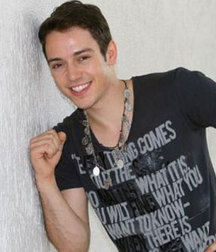 Hot Idols: Pee Wee 5dacd8ffaa46f.jpg