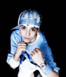 Hot Idols: Pee Wee 5dacd90d5484d.jpg