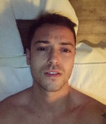 Hot Idols: Pee Wee 5dacd9271d018.jpg