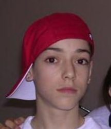 Hot Idols: Pee Wee 5dacd96139364.jpg