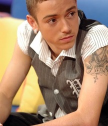 Hot Idols: Pee Wee 5dacd96b7fa1a.jpg