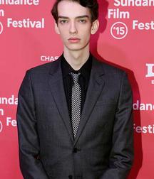 Hot Idols: Kodi Smit-McPhee 5dacf78647b59.jpg