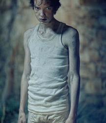 Hot Idols: Kodi Smit-McPhee 5dacf7b2710c5.jpg