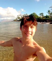 Hot Idols: Mateus Ward 5db49f9f6a73b.jpg