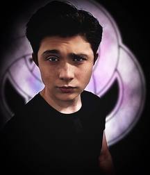 Hot Idols: Mateus Ward 5db49fae1fd6d.jpg