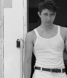 Hot Idols: Mateus Ward 5db49fb902f4f.jpg