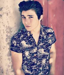 Hot Idols: Mateus Ward 5db49fd7a3afb.jpg