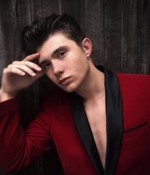 Hot Idols: Mateus Ward 5db4a001d4223.jpg