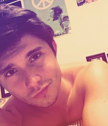 Hot Idols: Mateus Ward 5db4a00e779d4.jpg
