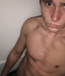 Hot Idols: Mateus Ward 5db4a01f43891.jpg
