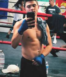 Hot Idols: Mateus Ward 5db4a0b72d71b.jpg