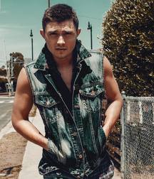 Hot Idols: Mateus Ward 5db4a0c054191.jpg