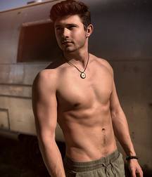 Hot Idols: Mateus Ward 5db4a0d7862c9.jpg