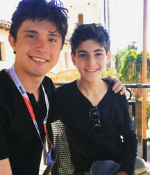 Hot Idols: Mateus Ward 5db4a0eb1c2f9.jpg