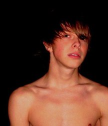 Hot Idols: Trevor Laack 5db4dc5bd3546.jpg