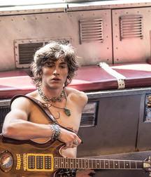 Hot Idols: Tristan Lake Leabu 5db5d62a60173.jpg