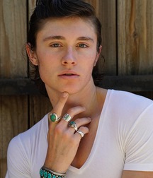 Hot Idols: Tristan Lake Leabu 5db5d64acb92d.jpg