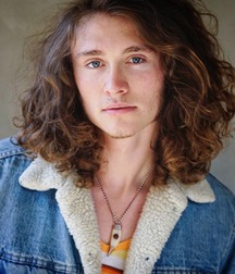 Hot Idols: Tristan Lake Leabu 5db5d6587f1ab.jpg