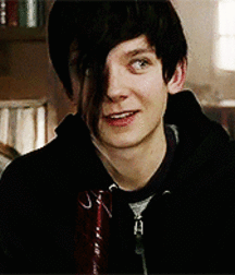 Hot Idols: Asa Butterfield 5db9acfcaea1c.gif