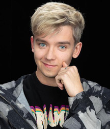 Hot Idols: Asa Butterfield 5db9ae9f198de.jpg