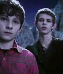 Hot Idols: Robbie Kay 5dbcb55a8bbbc.jpg