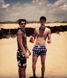 Hot Idols: Robbie Kay 5dbcb5bc615b7.jpg