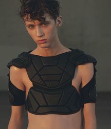 Hot Idols: Troye Sivan 5dbdd2e627443.jpg