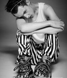 Hot Idols: Troye Sivan 5dbdd3260a7bc.jpg
