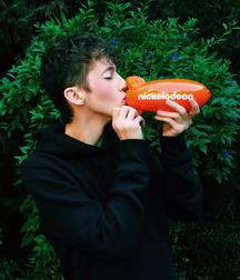 Hot Idols: Troye Sivan 5dbdd327bb70d.jpg