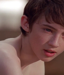 Hot Idols: Troye Sivan 5dbdd3505e176.jpg