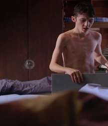 Hot Idols: Troye Sivan 5dbdd35a1dacd.jpg