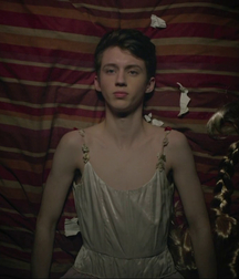 Hot Idols: Troye Sivan 5dbdd3a77e9c4.jpg