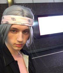 Hot Idols: Troye Sivan 5dbdd40277c68.jpg