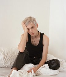 Hot Idols: Troye Sivan 5dbdd43da9a18.jpg
