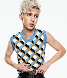 Hot Idols: Troye Sivan 5dbdd48a89a98.jpg