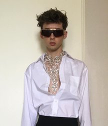 Hot Idols: Troye Sivan 5dbdd51d80368.jpg