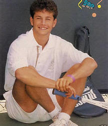 Hot Idols: Kirk Cameron 5dc2ea37bb070.jpeg