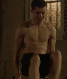 Hot Idols: Cameron Monaghan 5dc64f24e00b7.png
