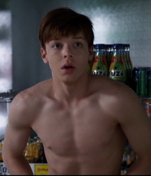 Hot Idols: Cameron Monaghan 5dc64f8a7bdaa.jpg