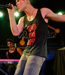 Hot Idols: Max Schneider 5dc66b8ed269f.jpg