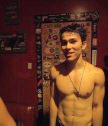 Hot Idols: Max Schneider 5dc66ba59ab00.jpg