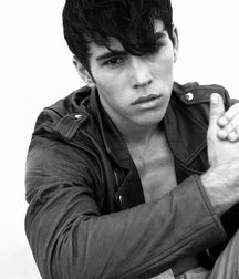 Hot Idols: Max Schneider 5dc66bf7ded18.jpg