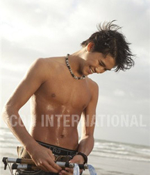 Hot Idols: Booboo Stewart 5dca025098d08.jpg
