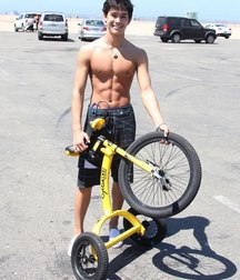 Hot Idols: Booboo Stewart 5dca028ed22c0.jpg