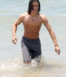 Hot Idols: Booboo Stewart 5dca02c74be9b.jpg