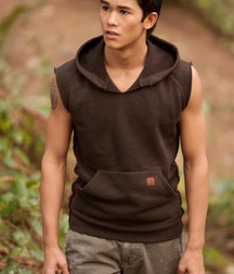 Hot Idols: Booboo Stewart 5dca02f843366.jpg