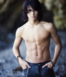 Hot Idols: Booboo Stewart 5dca030edc74b.jpg