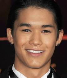 Hot Idols: Booboo Stewart 5dca033680ac8.jpg