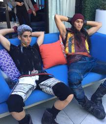 Hot Idols: Booboo Stewart 5dca0343d5928.jpg