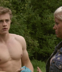 Hot Idols: Ben Hardy 5dcf79bce90c0.jpg